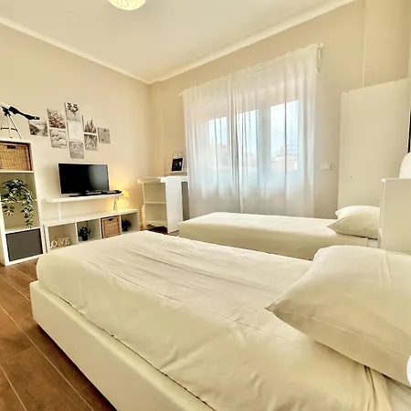 - Poseidone House Lido di Ostia