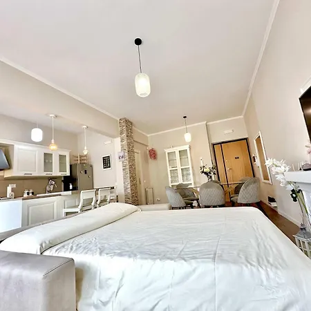 - Poseidone House * Lido di Ostia