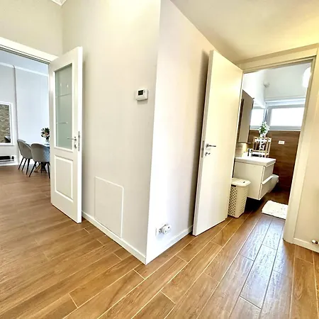 - Poseidone House * Lido di Ostia